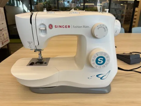 Singer Fashion Mate Sewing Machine 3342